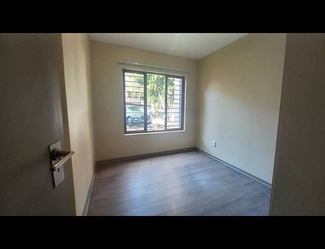 3 BEDROOM APARTMENT FOR SALE IN FERNDALE